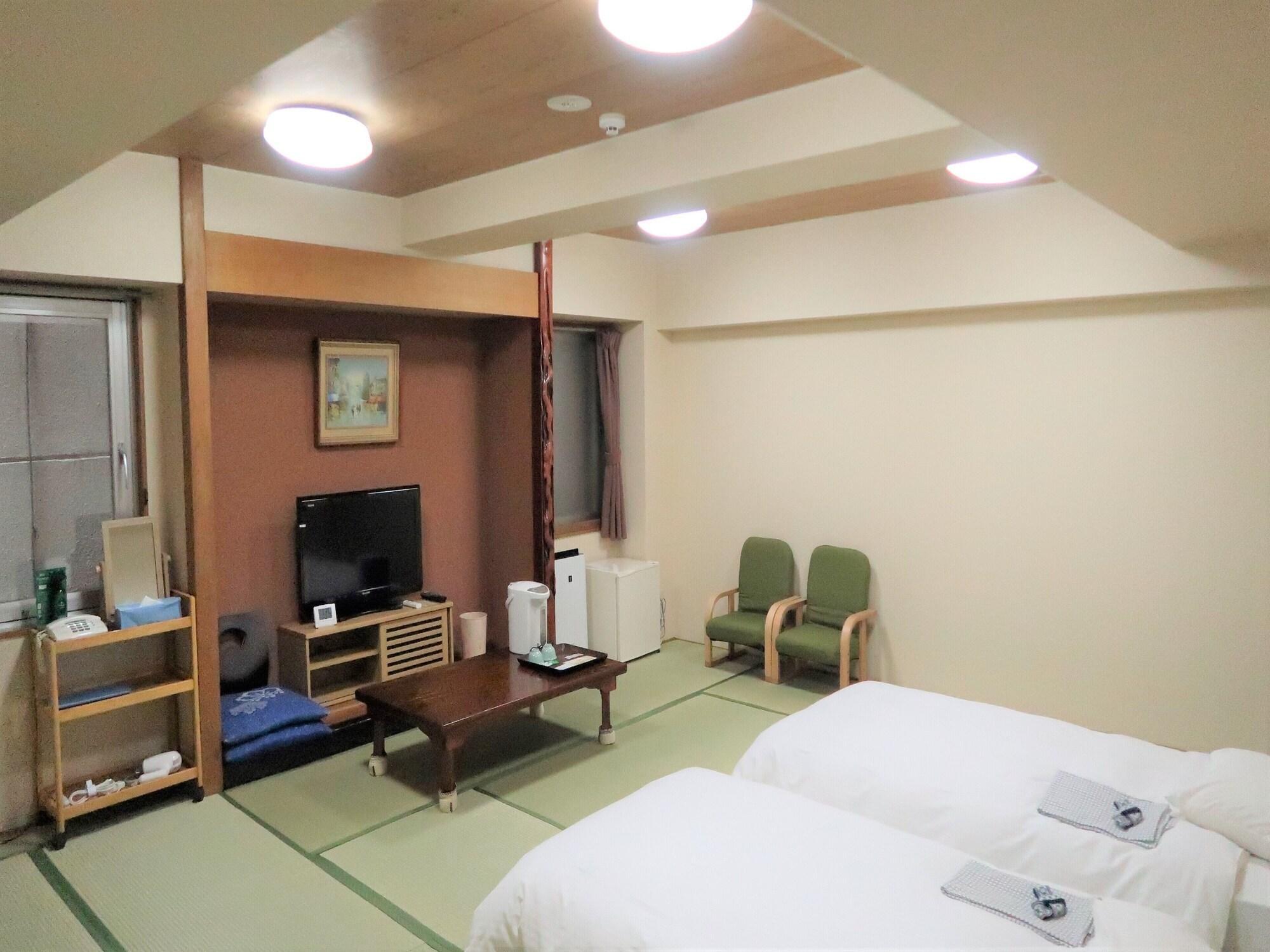 Hotel Tokeidai Саппоро Экстерьер фото